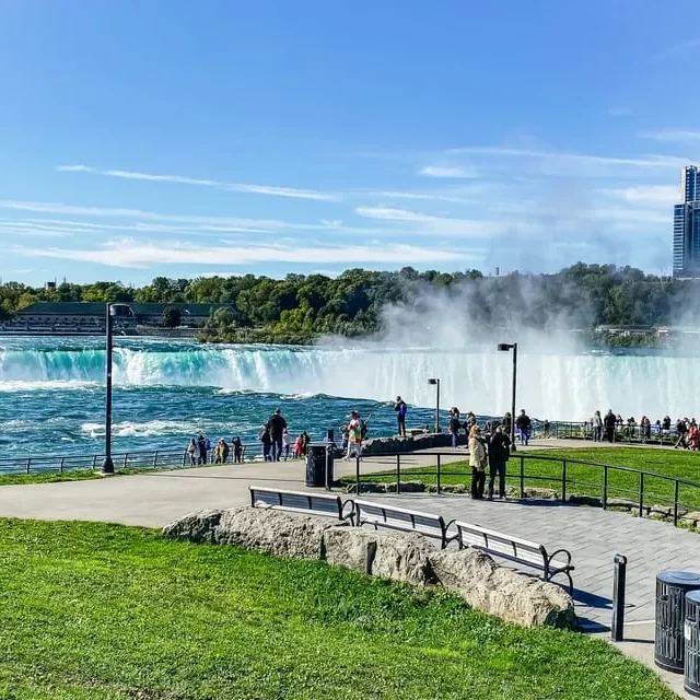 1-Day Niagara Falls Tour